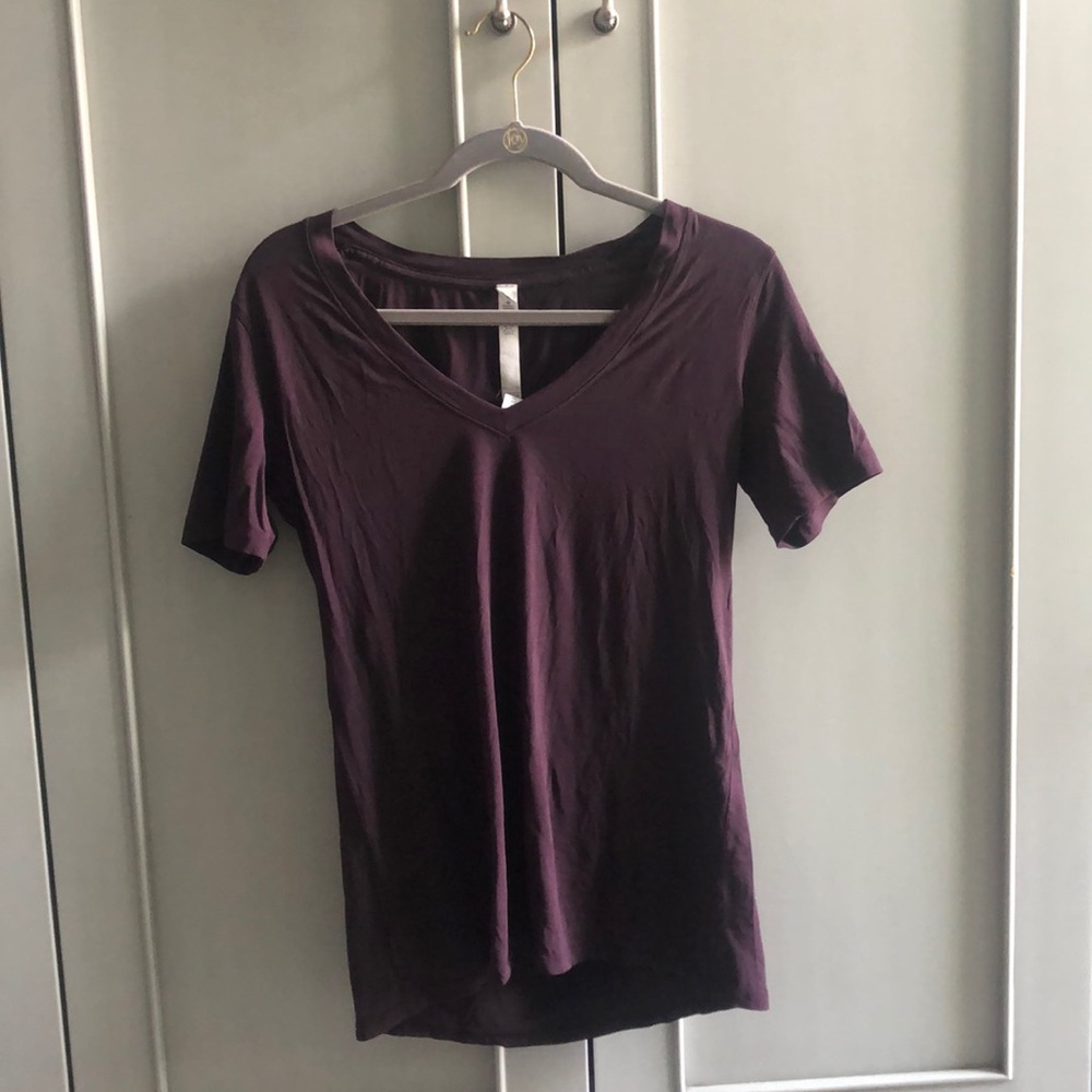 Lululemon size 6 v-neck
